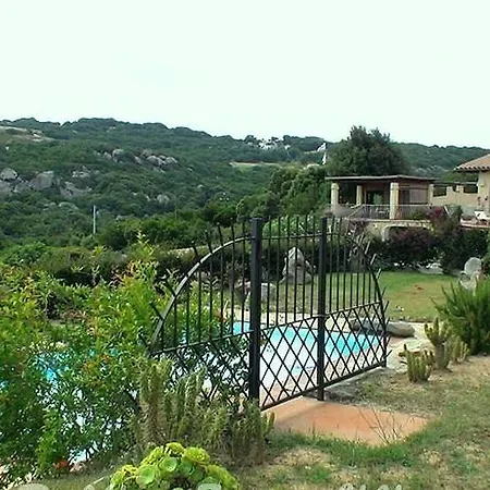 Al/1 Con Piscina Immersa Nel Verde Villa Tempio Pausania